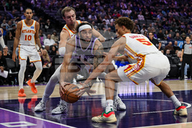 Hawks Kings Basketball