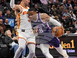 Hawks Kings Basketball
