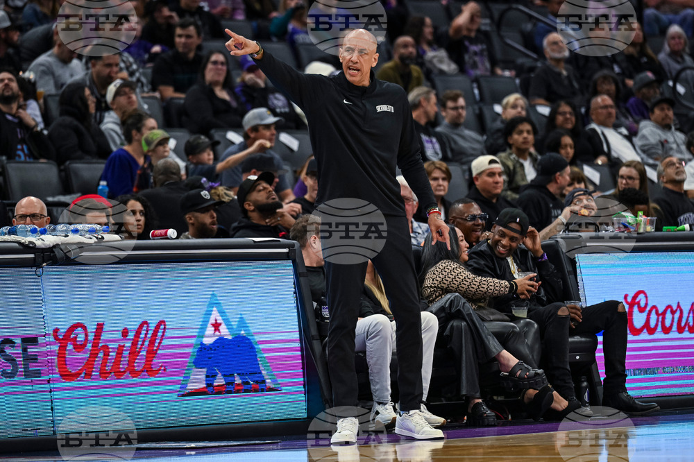 Hawks Kings Basketball