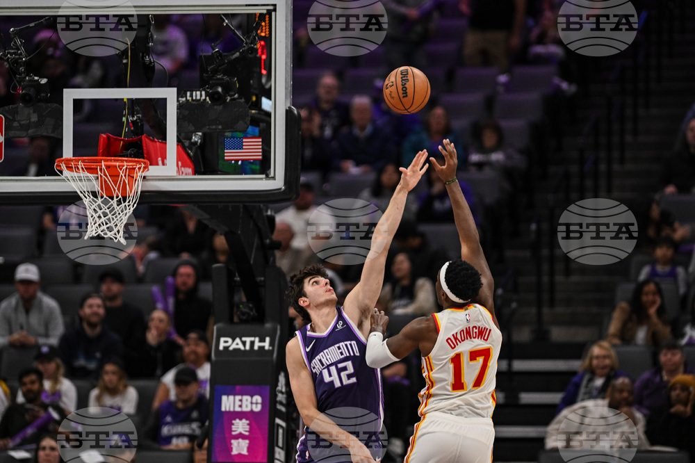 Hawks Kings Basketball