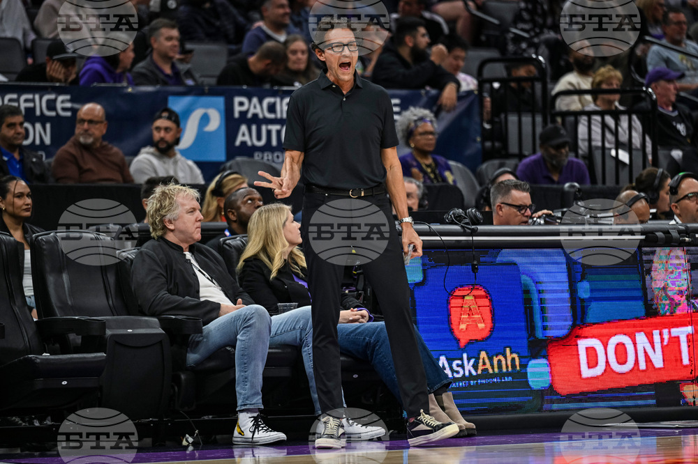 Hawks Kings Basketball