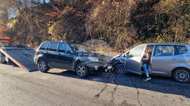 Заради катастрофа движението по пътя от Рожен към Смолян е затруднено