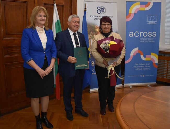 Заместник-кметът Елка Неделчева поздрави ръководството на Русенския университет „Ангел Кънчев“ за 80-годишнината от създаването на учебното заведение 