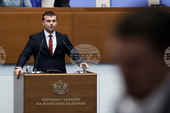 Ако Спецов бъде назначен за особен управител в "Лукойл-Нефтохим“, ще имаме на практика ликвидатор, смятат от "Възраждане“