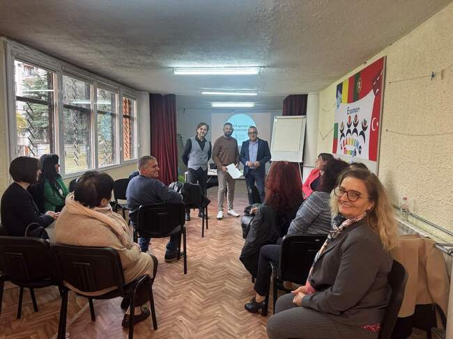  За втора година Регионалното управление на образованието в София-град организира майсторски класове за квалификация на учителите