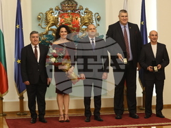 Президентство - спортисти - награждаване