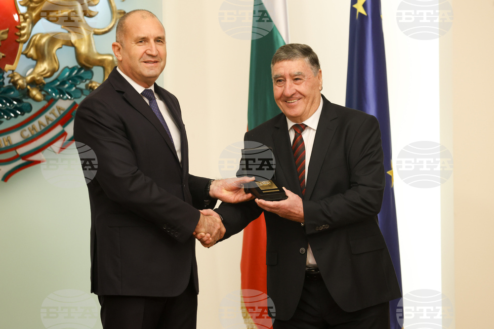 Президентство - спортисти - награждаване