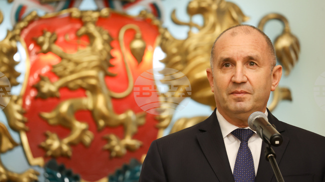 Президентът Румен Радев ще отличи с почетен знак военнослужещи за приноса им към националната сигурност 