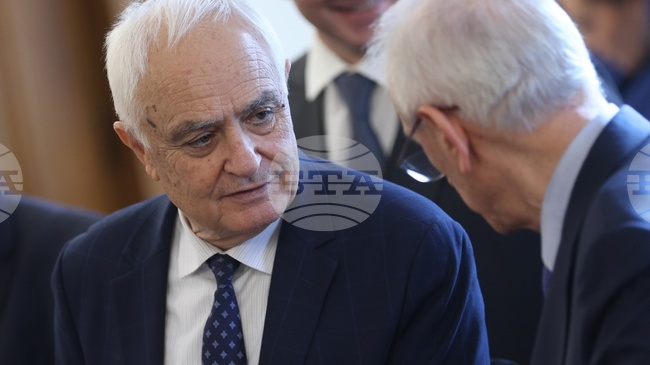 F-16 Fighter Jets Will Achieve Operational Readiness in 2028, MiG-29 to be Used Until Then, Defence Minister