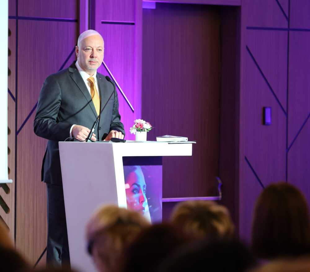 Премиерът Росен Желязков: Жените не променят света с революции, а чрез постоянство 