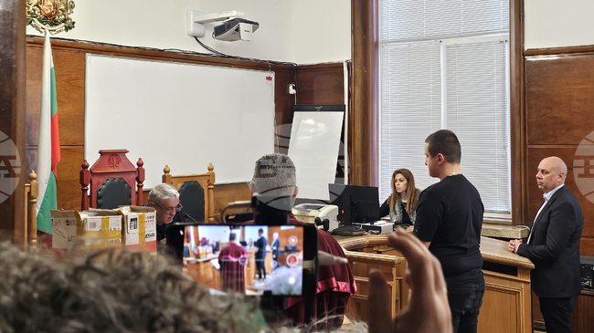 Съдът в Русе преразгледа мерките за неотклонение на двама от младежите, обвинени за нападението над полицейския директор Николай Кожухаров 