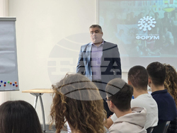 Добрич - младежи - среща с местната власт