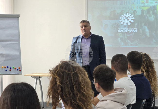 Добрич - младежи - среща с местната власт