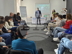 Добрич - младежи - среща с местната власт