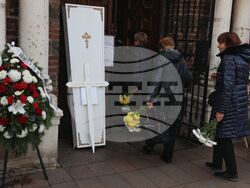 Храм „Свети Седмочисленици“ - Стефка Евстатиева - поклонение