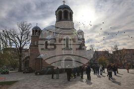 Храм „Свети Седмочисленици“ - Стефка Евстатиева - поклонение