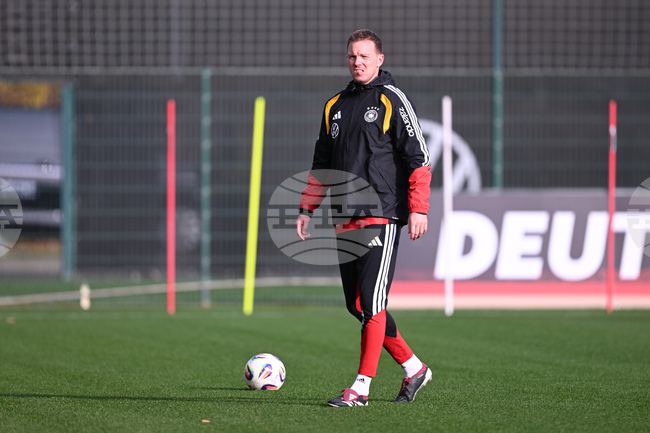 Бившият треньор на Шалке 04 Йенс Келер изрази неодобрението си от коментарите на Юлиан Нагелсман за Лерой Сане