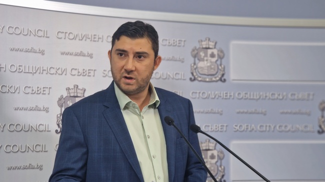 Карлос Контрера, ВМРО: София върви към генерална криза с чистотата