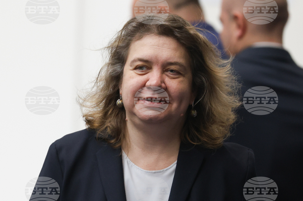 И днес не бих допуснала в зала да се разглежда предложението за референдум за еврото, каза Наталия Киселова