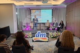 „dm България“ - финансови резултати - представяне