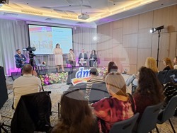 „dm България“ - финансови резултати - представяне