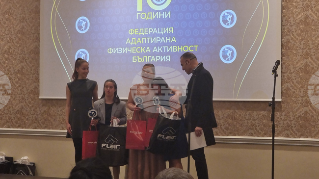 Състезателките по художествена гимнастика със синдром на Даун участваха на турнира „Олимпия 74“ 