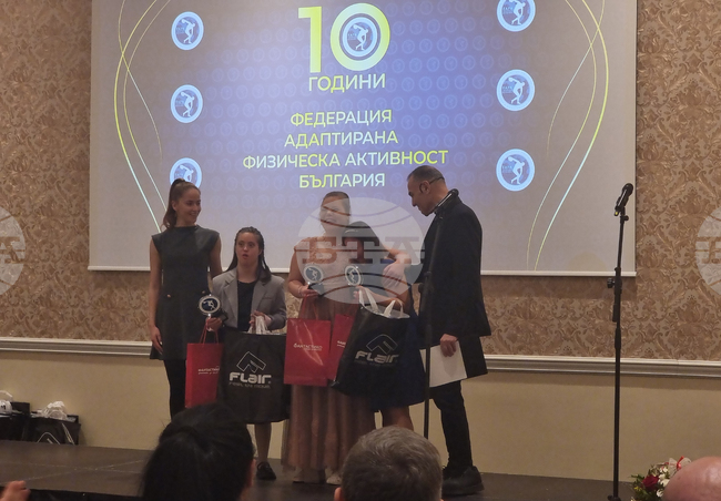 Състезателките по художествена гимнастика със синдром на Даун участваха на турнира „Олимпия 74“ 