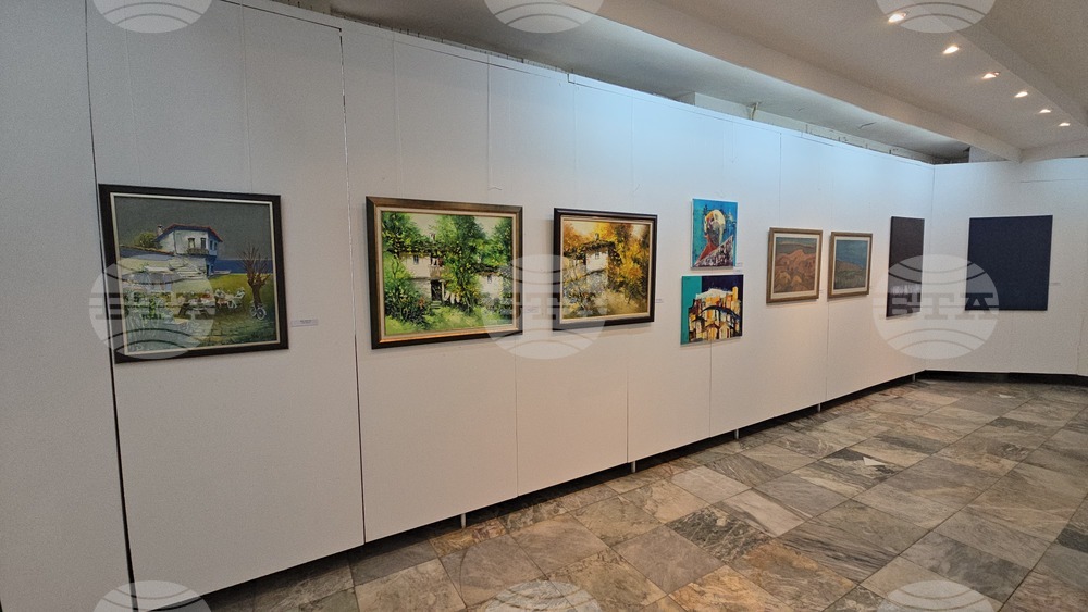 Ловеч - Есенен салон