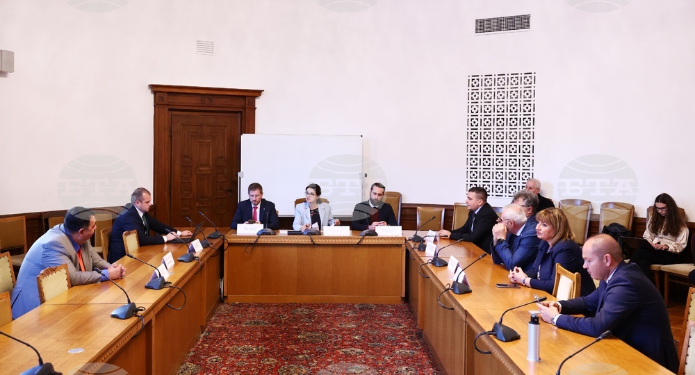 Комисията за прякото участие на гражданите, жалбите и взаимодействието с обществото утвърди състава на Обществения съвет към нея