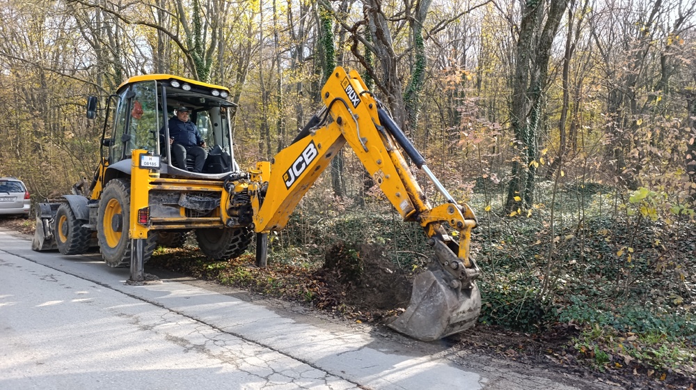 Община Шумен: Започна ремонтът и на втория път към Лозево откъм кв. „Боян Българанов“, ще струва 4 млн. лв. и е дълъг 6 км