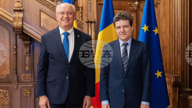 МОЛДПРЕС: Молдовският премиер Александру Мунтяну се срещна с румънския президент Никушор Дан в Букурещ