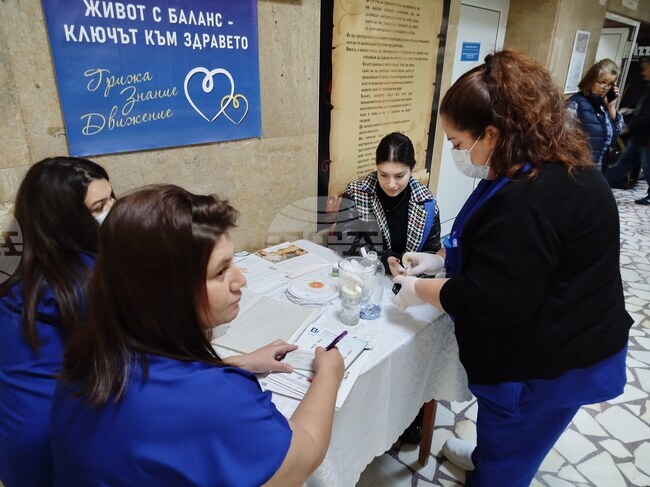 Засилен интерес към безплатните изследвания на кръвната захар отчитат от кърджалийската болница още в първия ден на кампанията