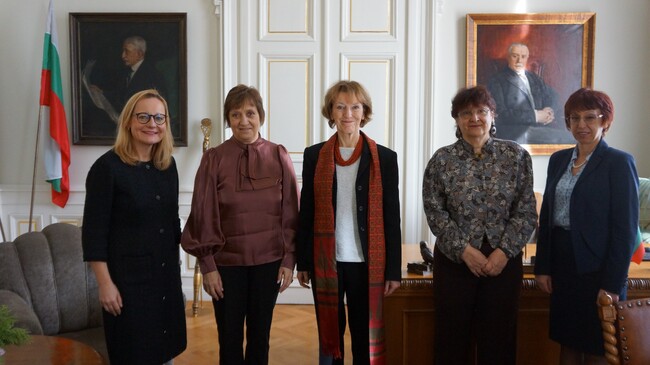Председателят на БАН Евелина Славчева се срещна с проф. Мария Лептин, ръководител на Европейския научноизследователски съвет
