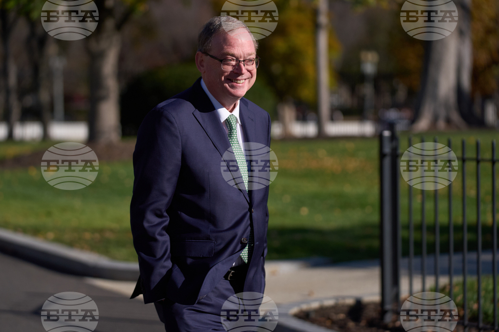 Ще бъда щастлив да служа като президент на УФР, ако бъда избран, каза Кевин Хасет 