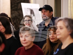 Месец на мъжкото здраве - фотографска изложба