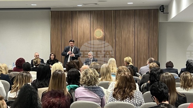 Само чрез модерна Агенция за социално подпомагане ще изградим по-справедлива България, заяви Атанас Зафиров в приветствие към служителите на АСП