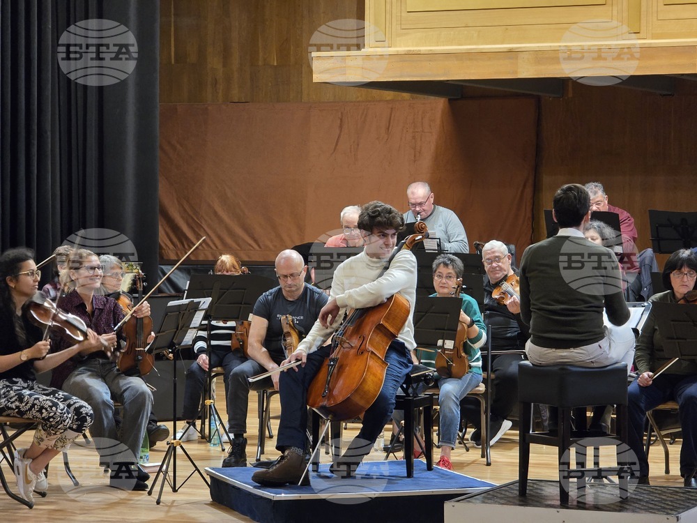 Младият виртуоз Сион Найман ще свири на сцената на Симфоничния оркестър – Сливен 