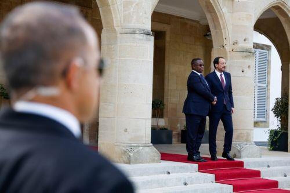 КНА: Кипърският президент Никос Христодулидис обсъди с президента на Сиера Леоне Джулиъс Маада Био двустранните отношения и многостранното сътрудничество