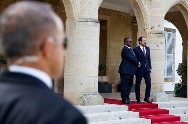 КНА: Кипърският президент Никос Христодулидис обсъди с президента на Сиера Леоне Джулиъс Маада Био двустранните отношения и многостранното сътрудничество