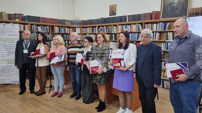 Във Велико Търново връчиха наградите в Националния конкурс "Благослов за Търновград", посветен на 840 години от въстанието на Петър и Асен