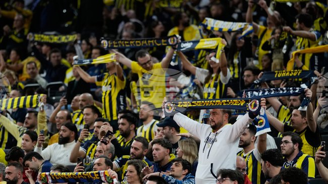 Фенербахче спечели турското дерби срещу Анадолу Ефес в 25-ия кръг на баскетболната Евролига