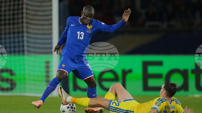 Френският национал Н'Голо Канте е искал да премине във ФК Париж