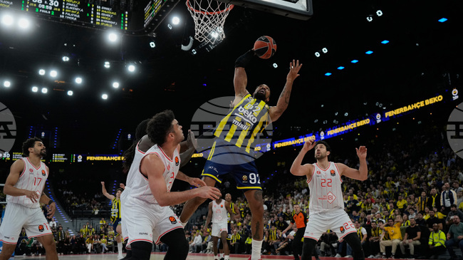 Миналогодишният първенец Фенербахче стигна до върха на баскетболната Евролига, Партизан с невероятен обрат срещу Апоел (Тел Авив)