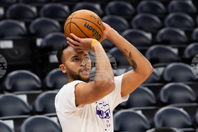 Hawks Jazz Basketball