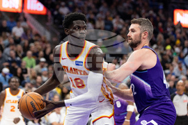 Hawks Jazz Basketball