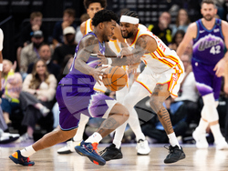 Hawks Jazz Basketball