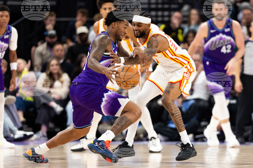 Hawks Jazz Basketball