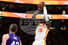 Hawks Jazz Basketball