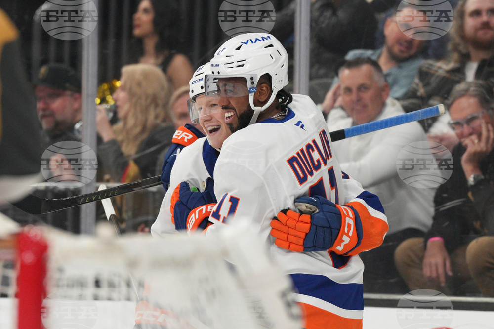 Islanders Golden Knights Hockey