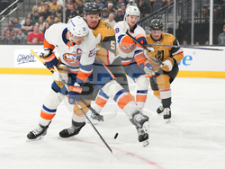 Islanders Golden Knights Hockey